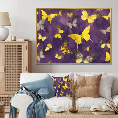 Papillon jaune et mauve