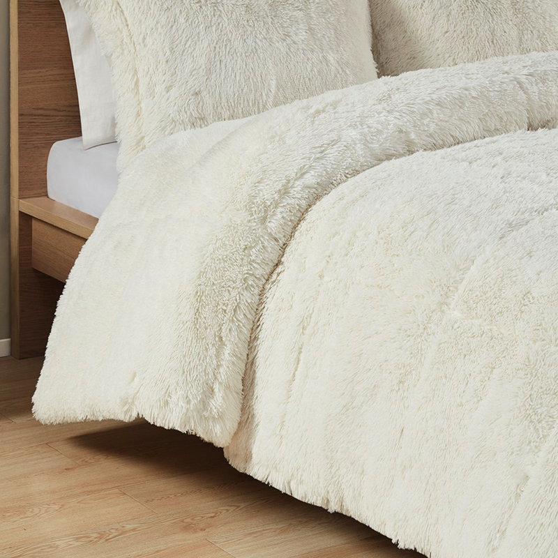 Édredon simple / simple TG Style de fourrure à poils longs. Revers chaud. Rembourrage. Comprend 2 taies décoratives. Laver et sécher facilement. Aménagement de chambre à coucher Remplir. Revers inversé pour plus de chaleur.
