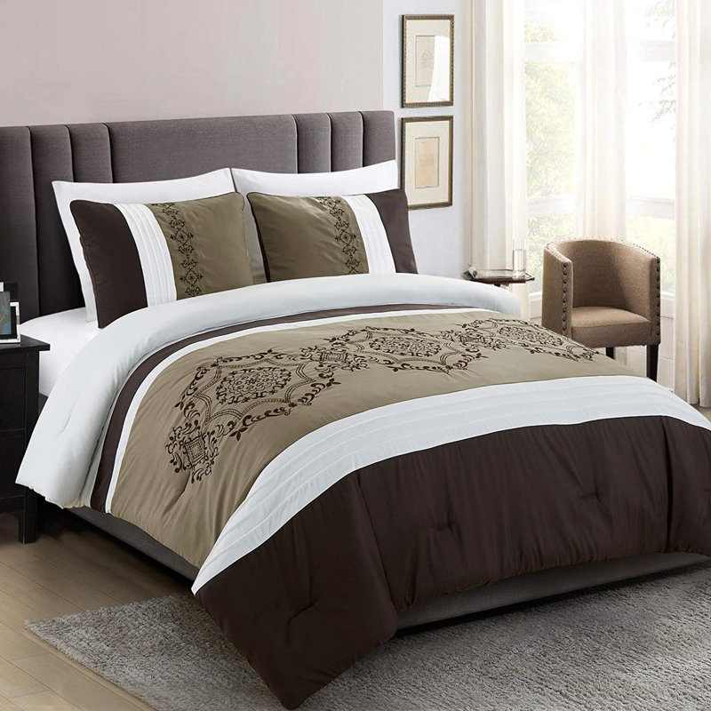 Elizabeth Polyester Comforter, King Comforter + 2 Shams