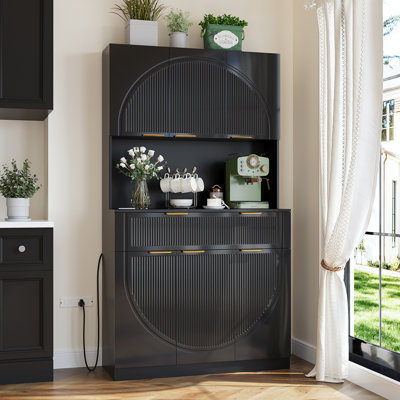 Armoire de cuisine avec tiroirs, portes et station de charge intégrée pour les espaces de vie modernes