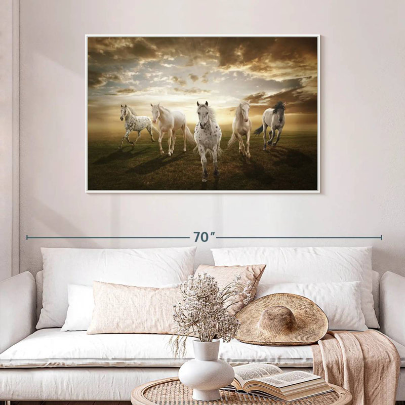 Chevaux blancs dramatiques, Cadre flottant blanc, 46 po x 31 po
