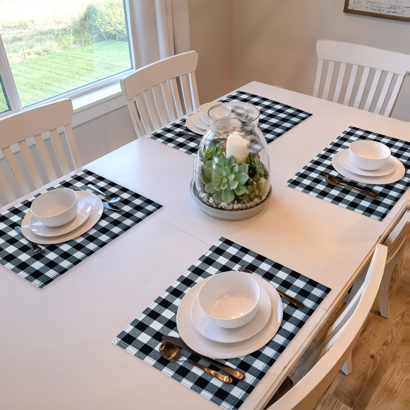 Gracie Oaks: accessoires de cuisine moderne Buffalo, napperon 18 po x 12 po, taupe, Noir