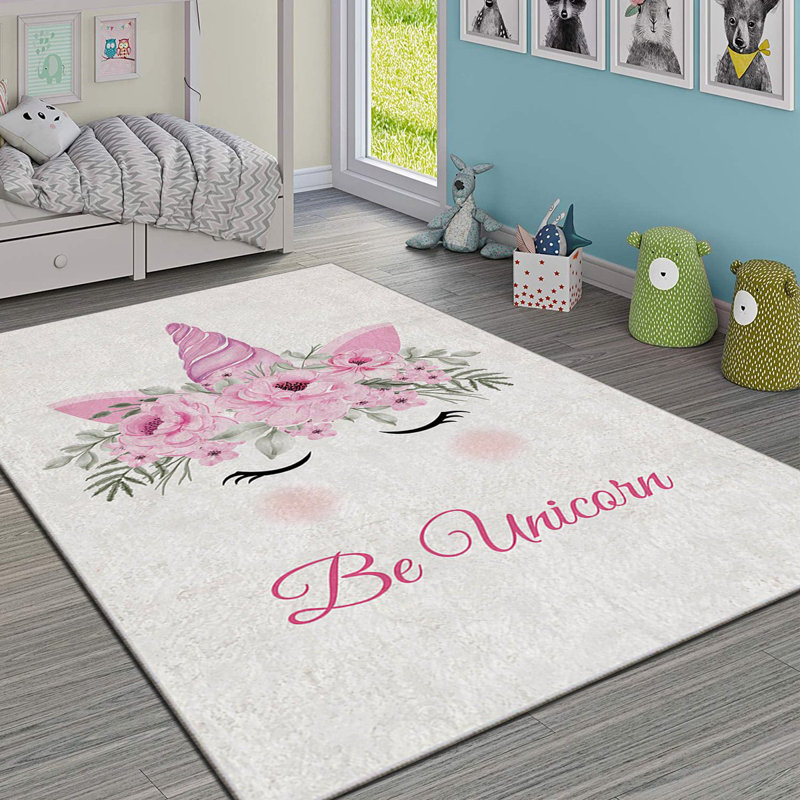 Tapis luxueux (2,6 x 4,6 pieds), 100% polyester, 740 g / m² | Tissu de velours doux, envers en feutre antidérapant, éponge stratifiée pour le confort | Antibactérien, lavable à la machine à 30 ° C | Élégante décoration intérieure