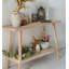 Console en bois naturel avec tablette ouverte pour le couloir