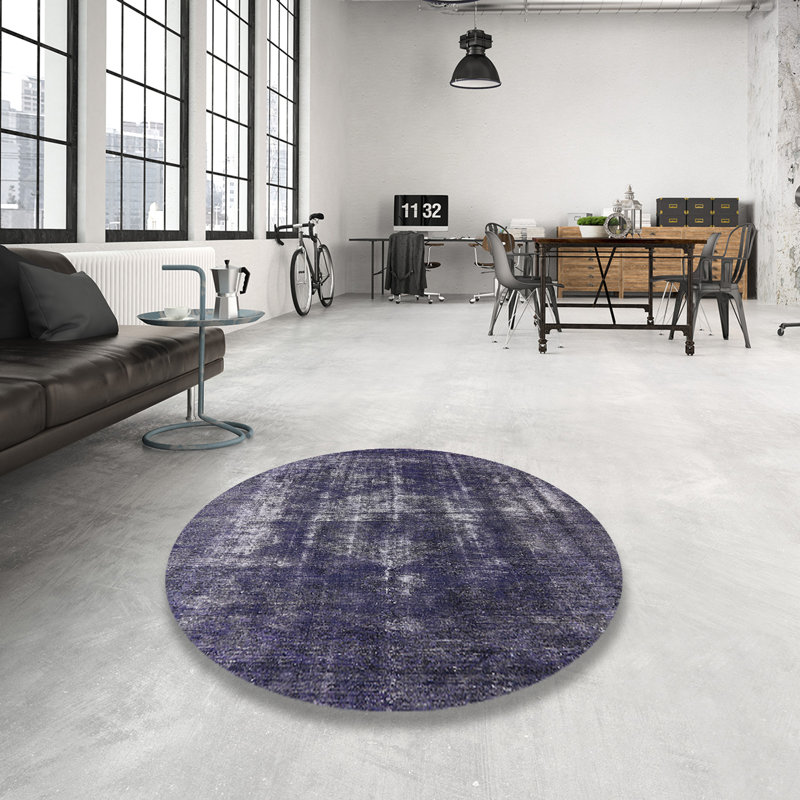 Oriental Indoor Rug, Round 3'