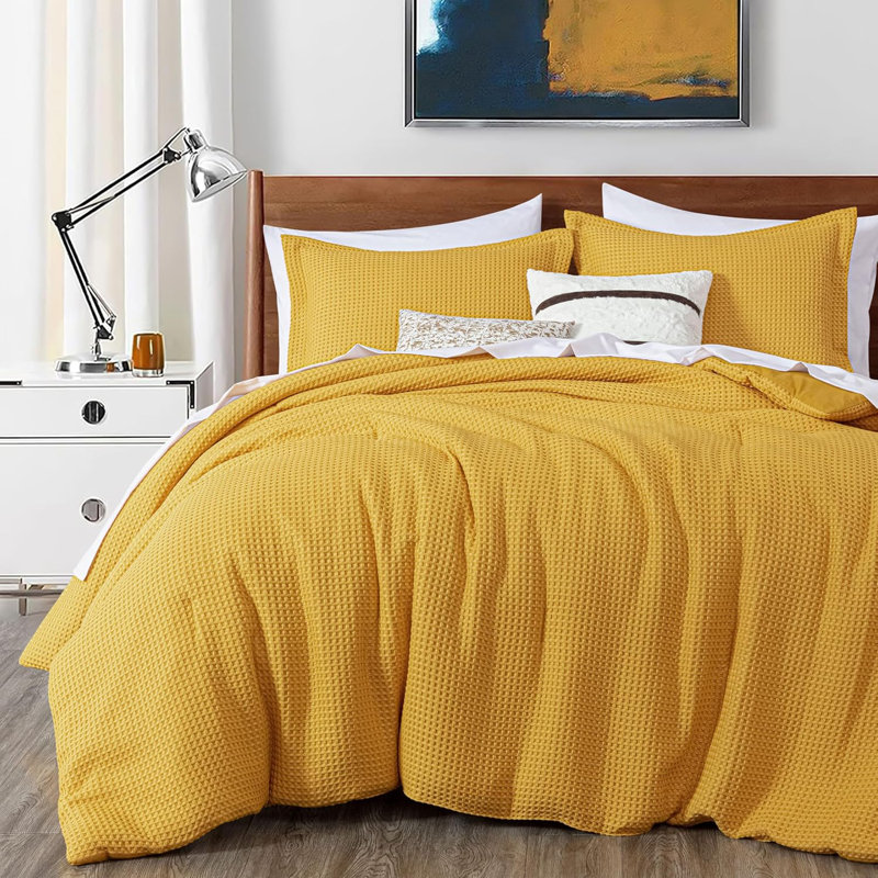 Wilmer Waffle Weave Textured Comforter Set, Queen Comforter + 2 Standard Shams, Gold
