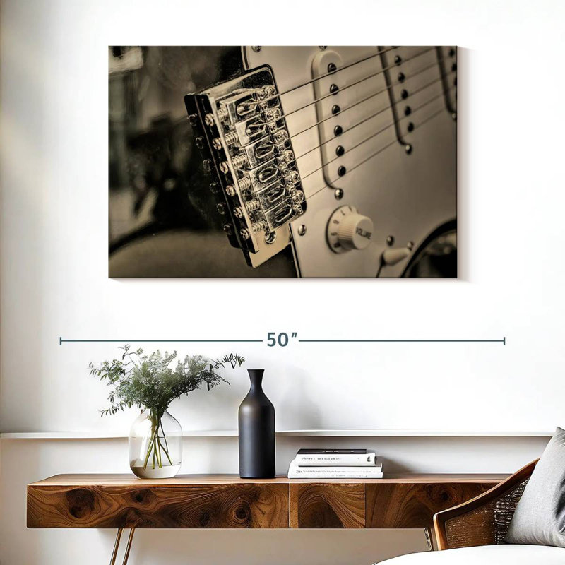 Guitare argentée intemporelle Abarca, H 26 po x l 39 po