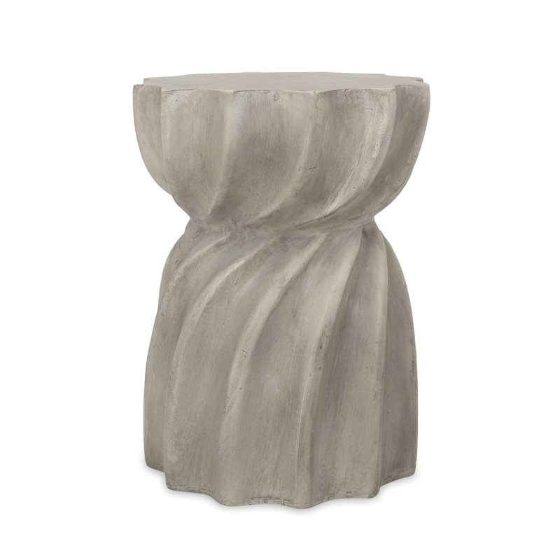 Table d'appoint - Rehaussez le style extérieur. Fabrication légère en forme de béton, oxyde de magnésium gris, 14 po x 14 po x 18,5 po, plateau de table attrayant de 16,81 lb, forme tendance qui ajoutera du charme à la pièce. Gris, séduisant
