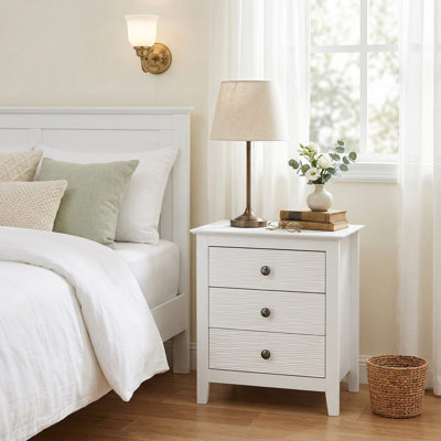 Rustic Modern Farmhouse 3-Drawer Bedside Nightstand End Table With Natural Wood Grain Accents & Smooth Matte Finish Knobs, Space-Saving Storage Accent Side Furniture For Bedroom Guest Room Nursery Small Living Spaces
