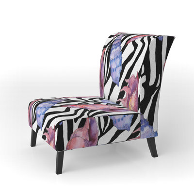 Fauteuil de chambre bleu et mauve à motif de coquillages sur fond zébré I - Chalet rembourré en velours
