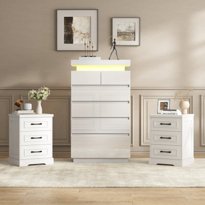 Ensemble de rangement de 3 pièces pour chambre à coucher avec commode haute et 2 tables de chevet éclairées par DEL