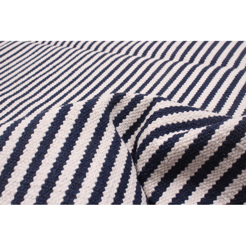 Tapis unique en coton crème / bleu marine 5 pi 0 po x 8 pi Marrakech