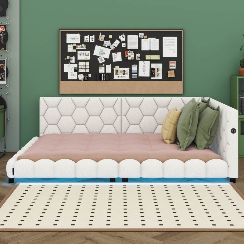 Lit plateforme tapissier pleine grandeur avec ports USB et ceinture à DEL, lit à plancher en bois pour la chambre à coucher
