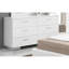Commode blanche et chrome