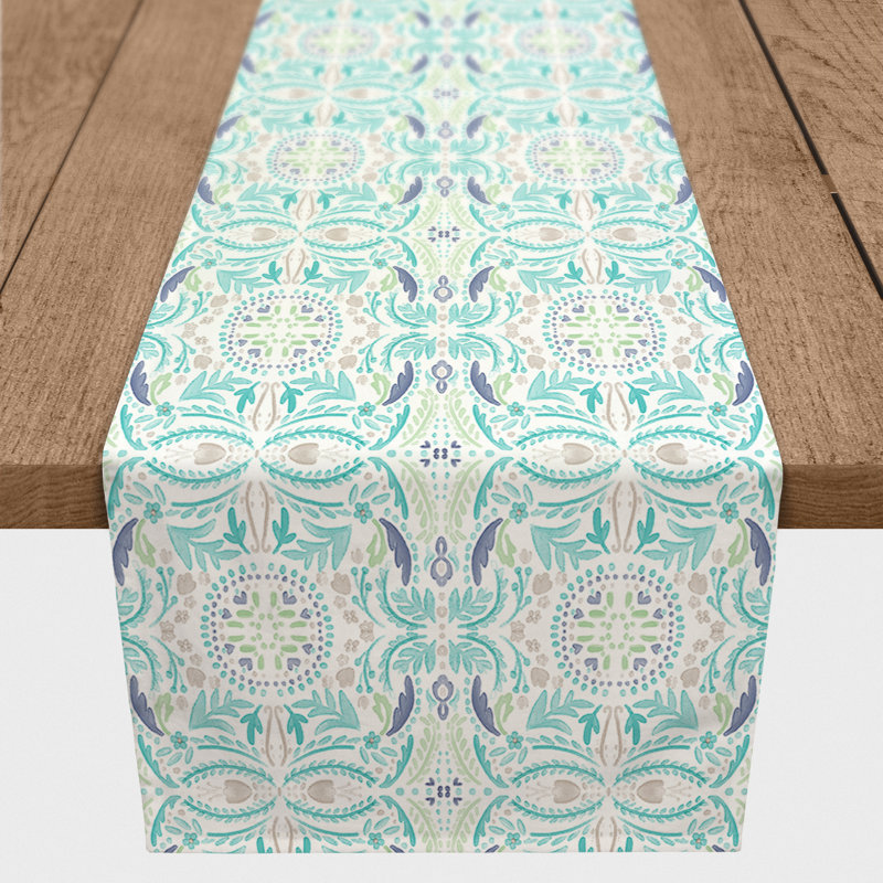 Chemin de table Ornate, P 90 po x L 16 po