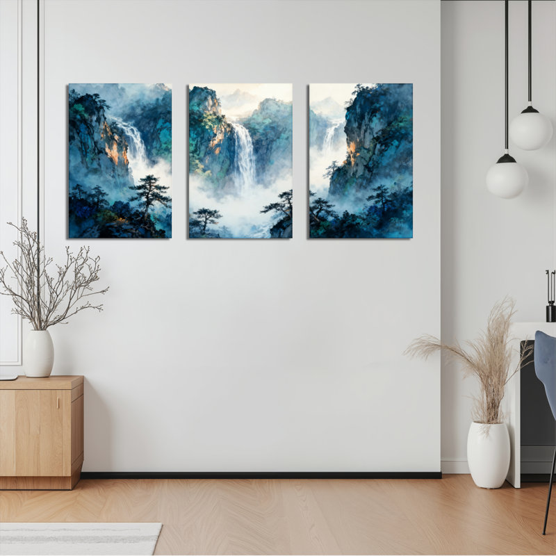 Tableau sur toile tendue représentant un paysage de cascade en montagne brumeuse (ensemble de 3), H 18 po x l 36 po