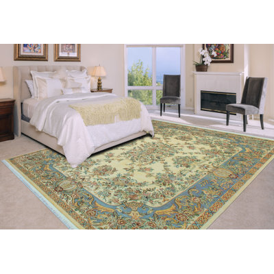 Pak-Persian Delmer Ivory Rug