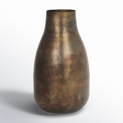 Lariah Metal Table Vase