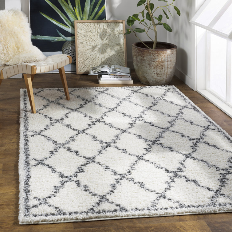 Thiessen Power Loom Cream/Black Rug