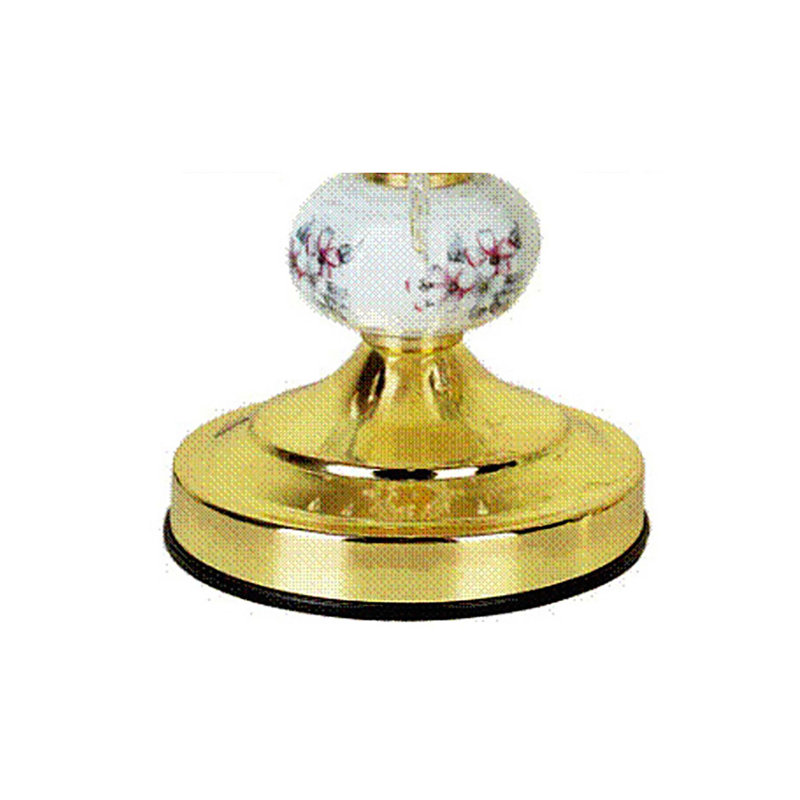 Lampe de table en acier de 15 po de hauteur avec finition dorée, décor en céramique