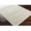 Tapis en laine beige, ivoire et gris anthracite touffeté à la main Abdera-935575859
