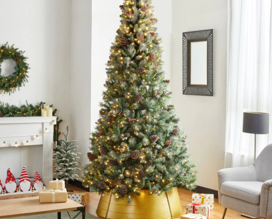 gold christmas tree collar