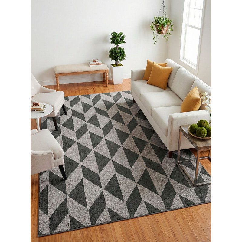 Urbano Geometric Area Rug in Gray, Rectangle 7'8" x 10'10"
