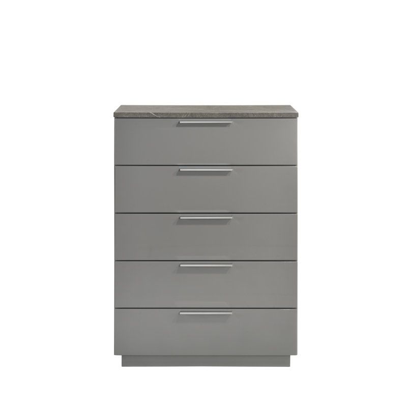 Oniskey 5-Drawer Chest Gray