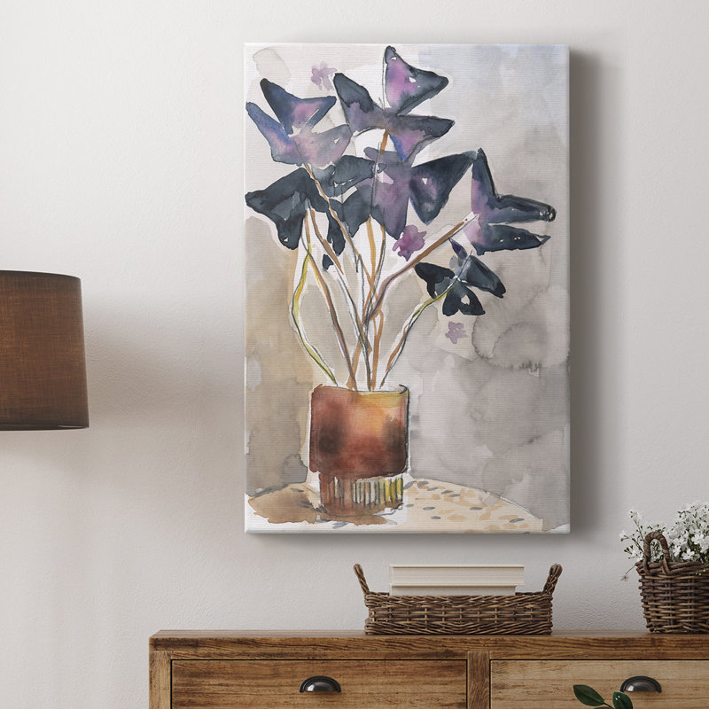 Oxalis dans un vase I - galerie sur mesure, H 18 po x l 12 po