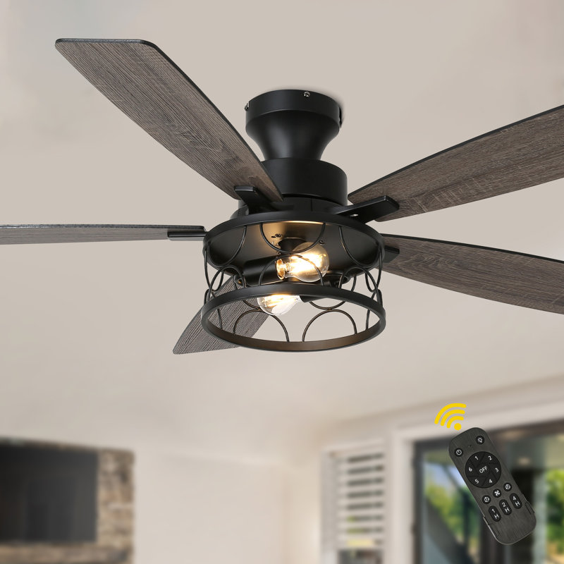 Ventilateur de plafond industriel encastré de 132 cm (52 ​​po) noir mat avec kit d'éclairage et télécommande, moteur CC réversible à 6 vitesses, pour salon