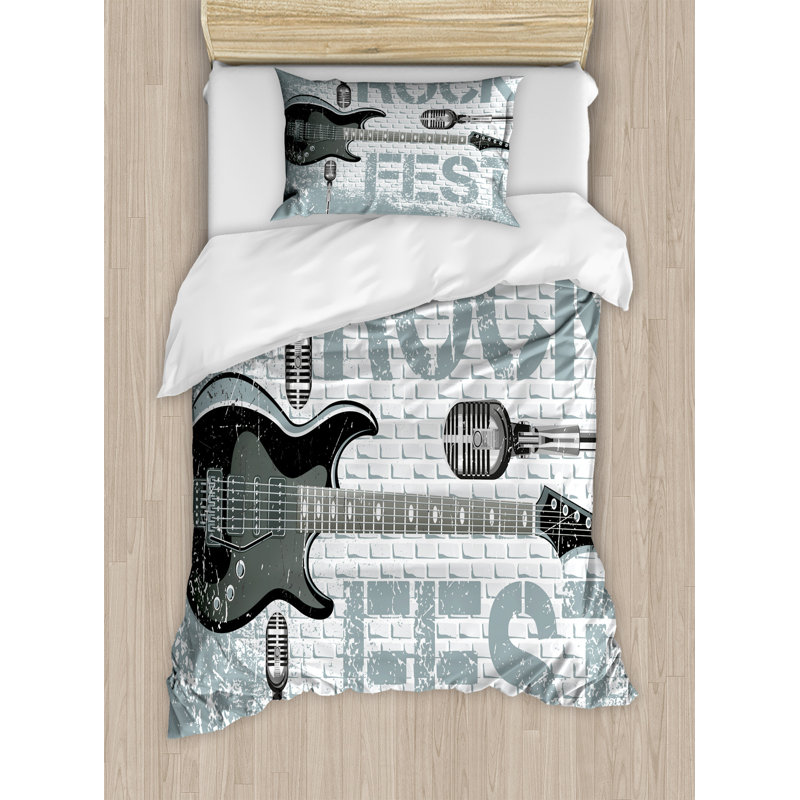 Coastal Polyester Duvet Cover, Twin Duvet Cover + 1 Pillow Sham, Guitar on Brick Wall