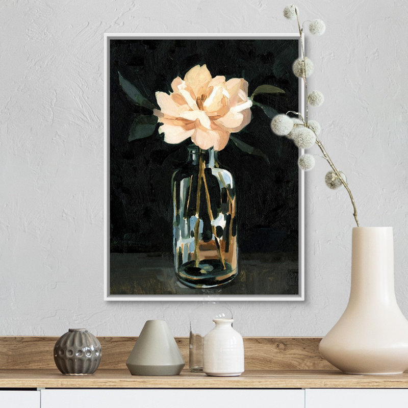 Reproduction d’art sur toile, "Dark rose arrangement I" par Emma Caroline, Cadre flottant blanc