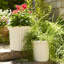 Ensemble de pots à fleurs en grès avec rebord sculpté et texture striée verticale