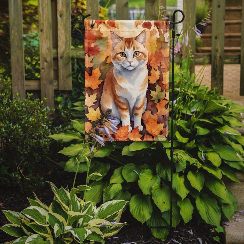 Chat en feuilles d'automne drapeau de jardin, Manx