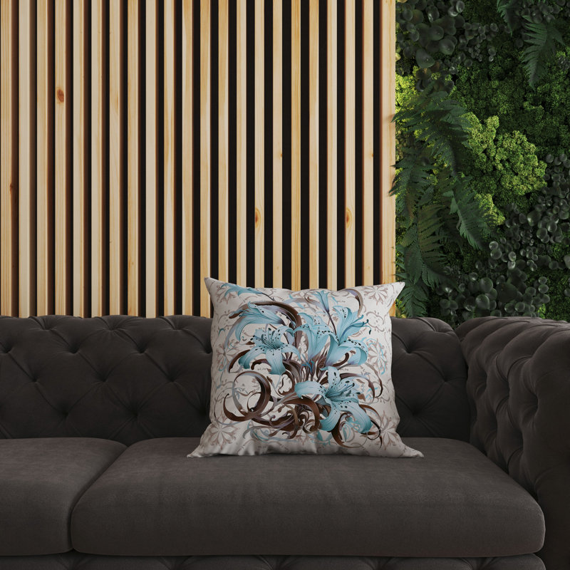 Coussin décoratif intérieur / extérieur Lily Legends, H 26 po x l 26 po, Bleu / brun / ciel