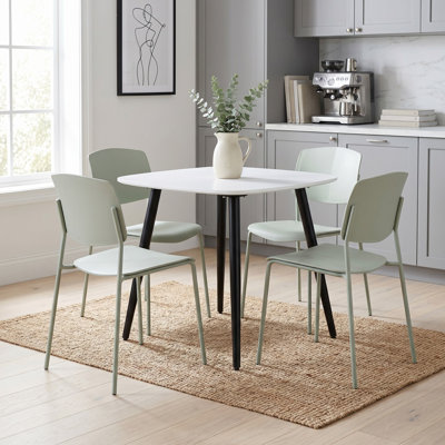 Surgoinsville Dining Set