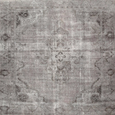 Tapis oriental gris