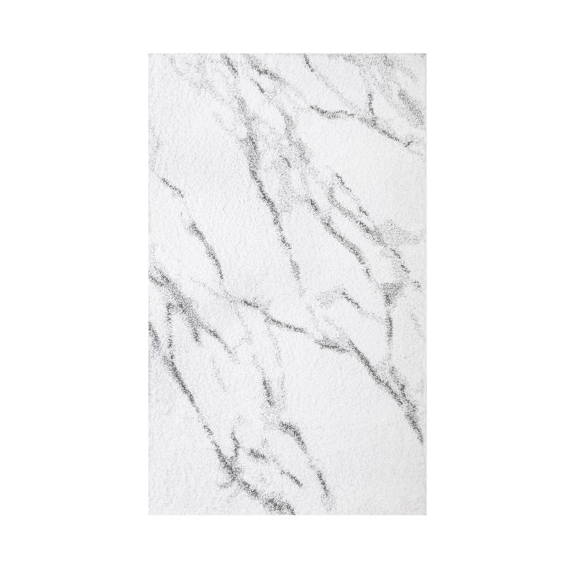 Calacatta Bath Rug, 24" W x 39" L