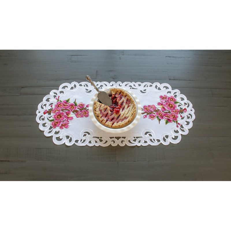Chemin de table Cherry Blossom (15 po x 34 po), 34 po x 15 po