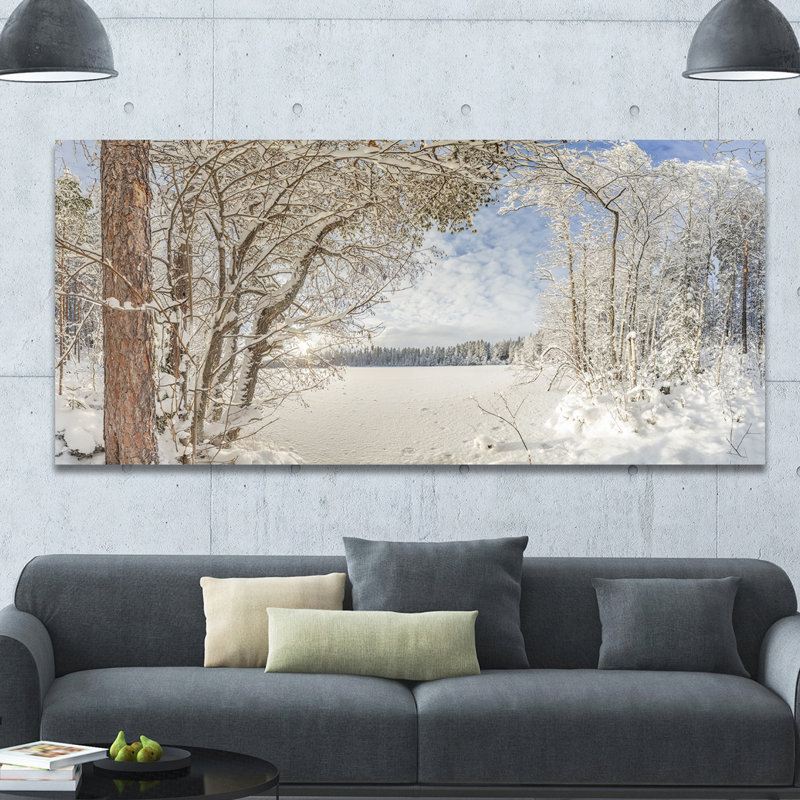 Lake in Winter Woods - Reproduction de photo sur toile tendue, H 28 po x l 60 po x p 1,5 po