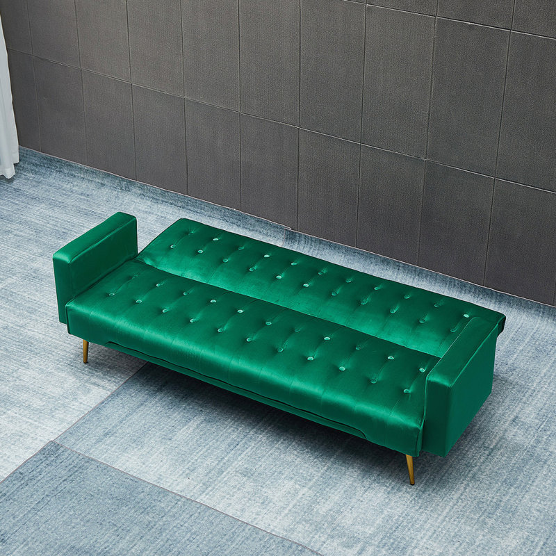 Luxueux canapé-lit en velours avec pieds en métal doré, parfait pour les espaces de vie compacts et un confort maximal.
