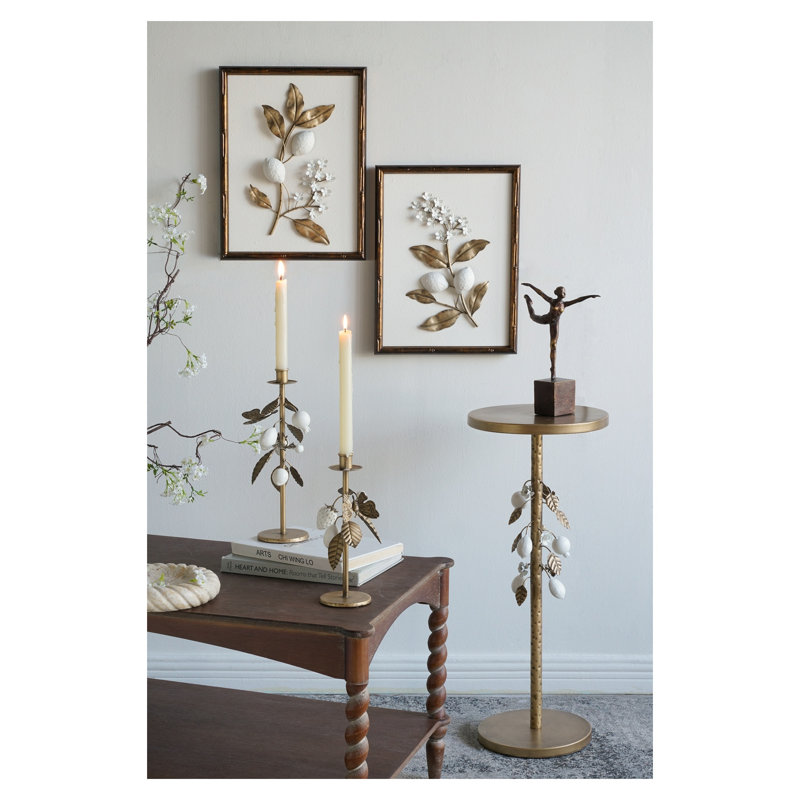 Table d'appoint ronde en fer avec accents floraux dorés et base en ciment, 11,8 po de diamètre