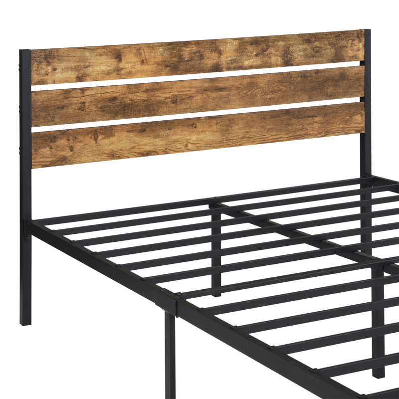 Structure de lit très grand avec tête de lit en bois, lit plateforme en métal avec rangement sous le lit, aucun sommier nécessaire