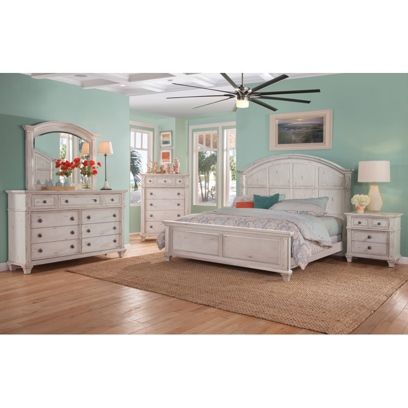Wyarno Headboard, Queen, Antique Cobblestone White,