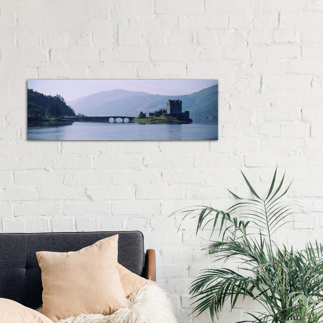 'Castle at the lakesideEilean Donan Castle, Loch Duich, Highlands Region, Scotland' Photograph on Wrapped Canvas