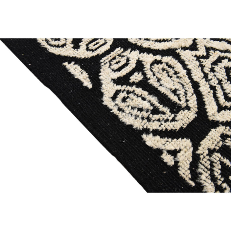 Tapis noir et blanc Judy