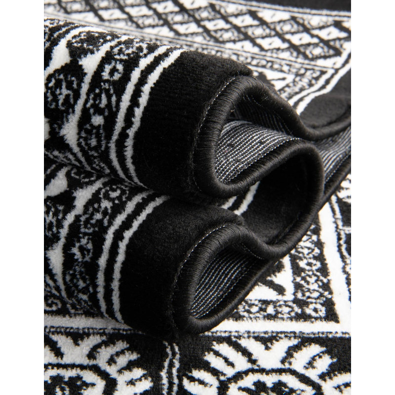 Traditional Hinshaw Area Rug Black and White Color, Square 6'1"