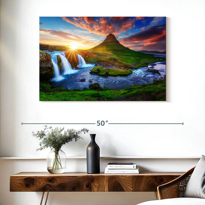 Paysage de cascade Alvord Kirkjufell