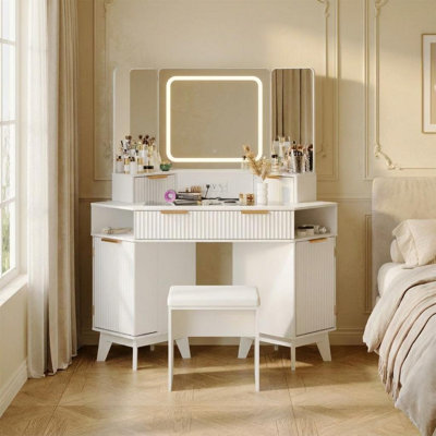 Dressing Table with Mirror