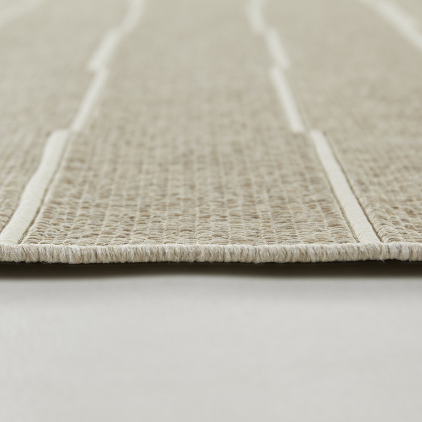 Veda Beige/Ivory Indoor/Outdoor Rug, Rectangle 5'3" x 7'